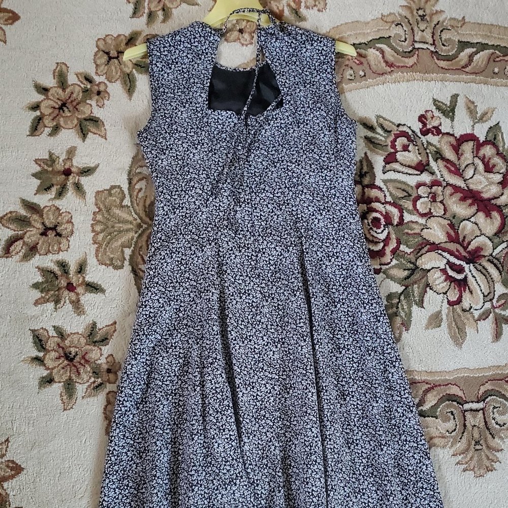 David Warren, sleeveless dress, black/white, size 10p, worn once